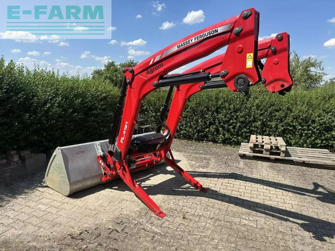 Traktors Massey Ferguson 5s.145: foto 18
