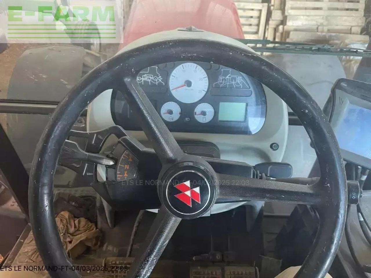 Massey Ferguson 6475 dyna 6 - Traktors: foto 2 Massey Ferguson 6475 dyna 6 - Traktors: foto 2