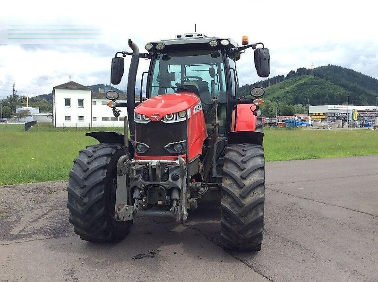 Massey Ferguson 6713s - Traktors: foto 2 Massey Ferguson 6713s - Traktors: foto 2