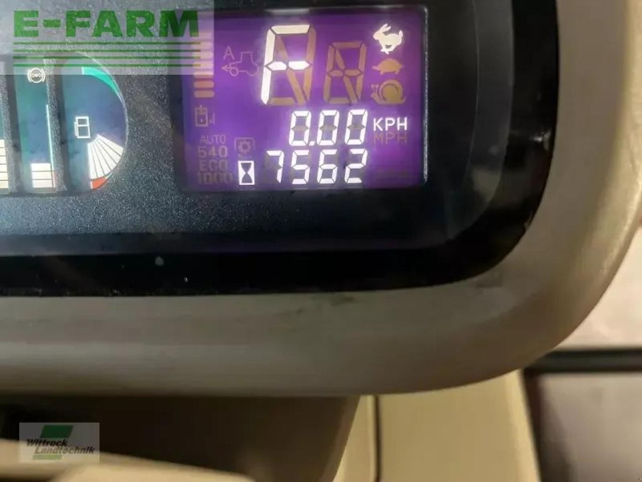 Massey Ferguson 7624 - Traktors: foto 2 Massey Ferguson 7624 - Traktors: foto 2