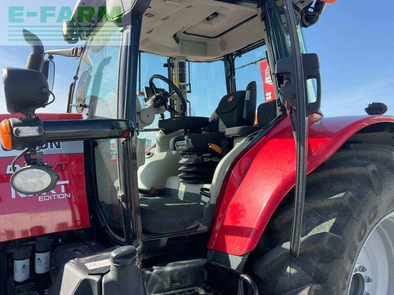 Massey Ferguson 7719 s dyna next edition - Traktors: foto 5 Massey Ferguson 7719 s dyna next edition - Traktors: foto 5