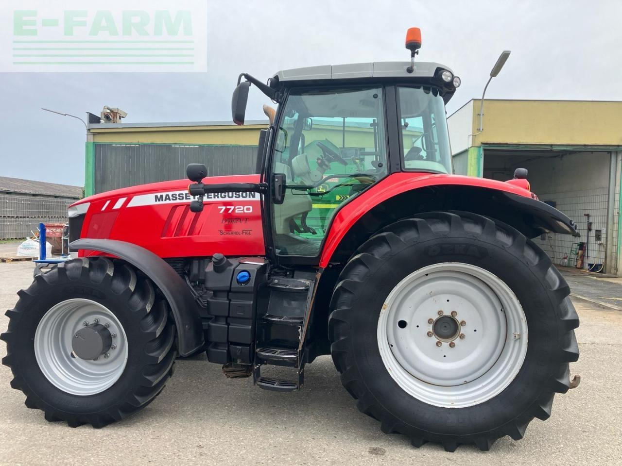 Massey Ferguson 7720 - Traktors: foto 2 Massey Ferguson 7720 - Traktors: foto 2