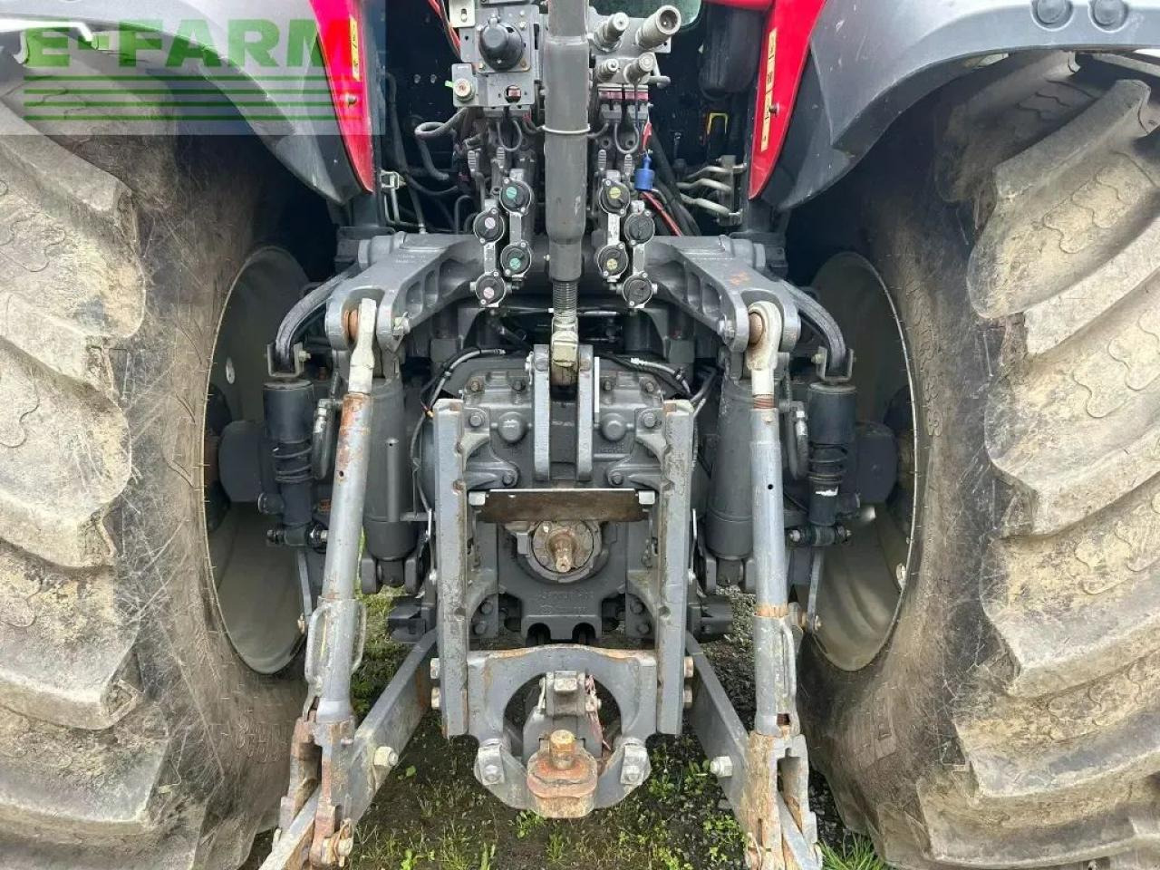 Massey Ferguson 7724 dyna-6 exclusive Exclusive - Traktors: foto 3 Massey Ferguson 7724 dyna-6 exclusive Exclusive - Traktors: foto 3