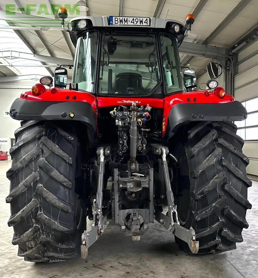 Massey Ferguson 7724 s dyna 6 - Traktors: foto 4 Massey Ferguson 7724 s dyna 6 - Traktors: foto 4