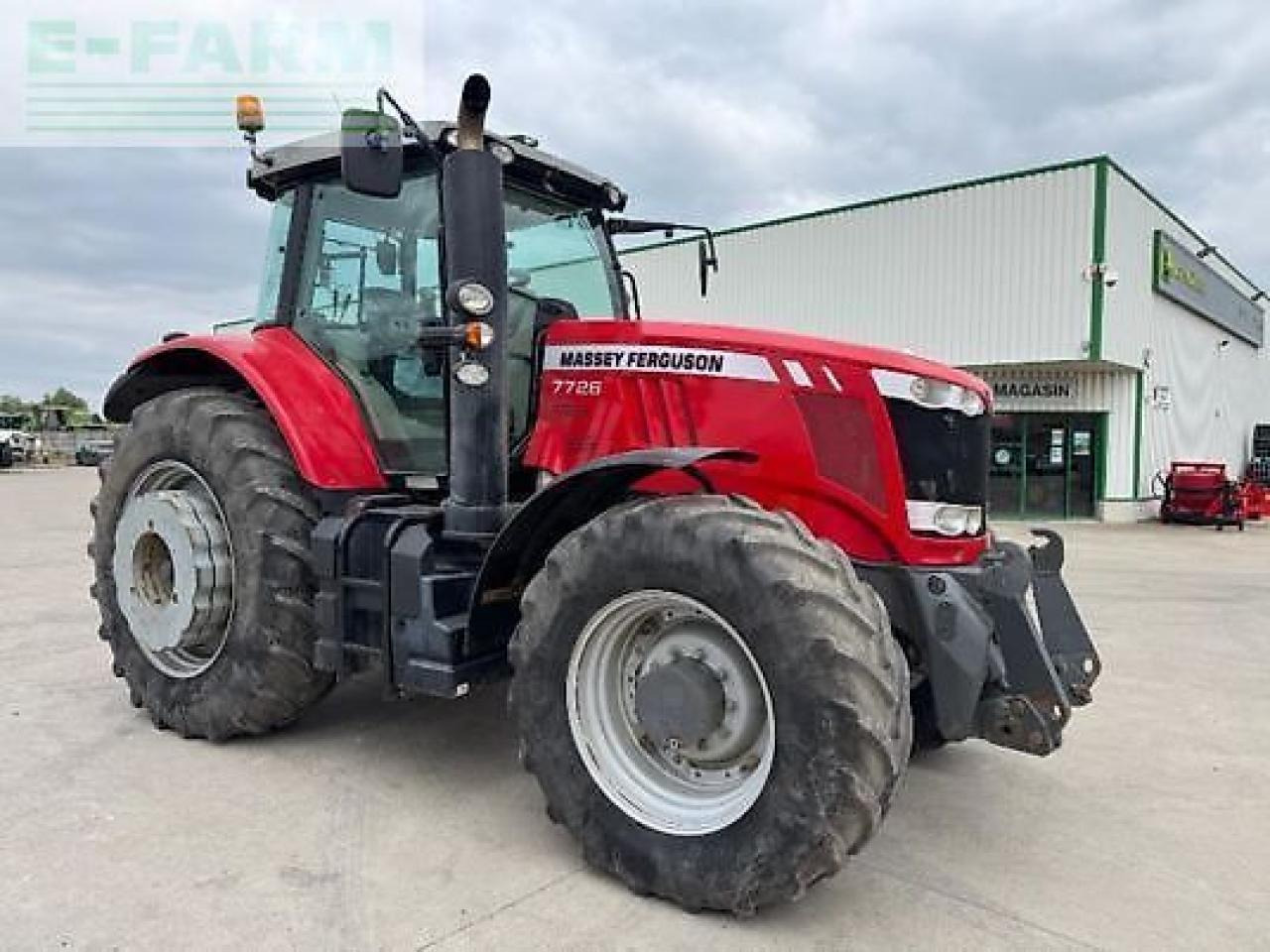 Massey Ferguson 7726 dyna vt ef Efficient - Traktors: foto 5 Massey Ferguson 7726 dyna vt ef Efficient - Traktors: foto 5