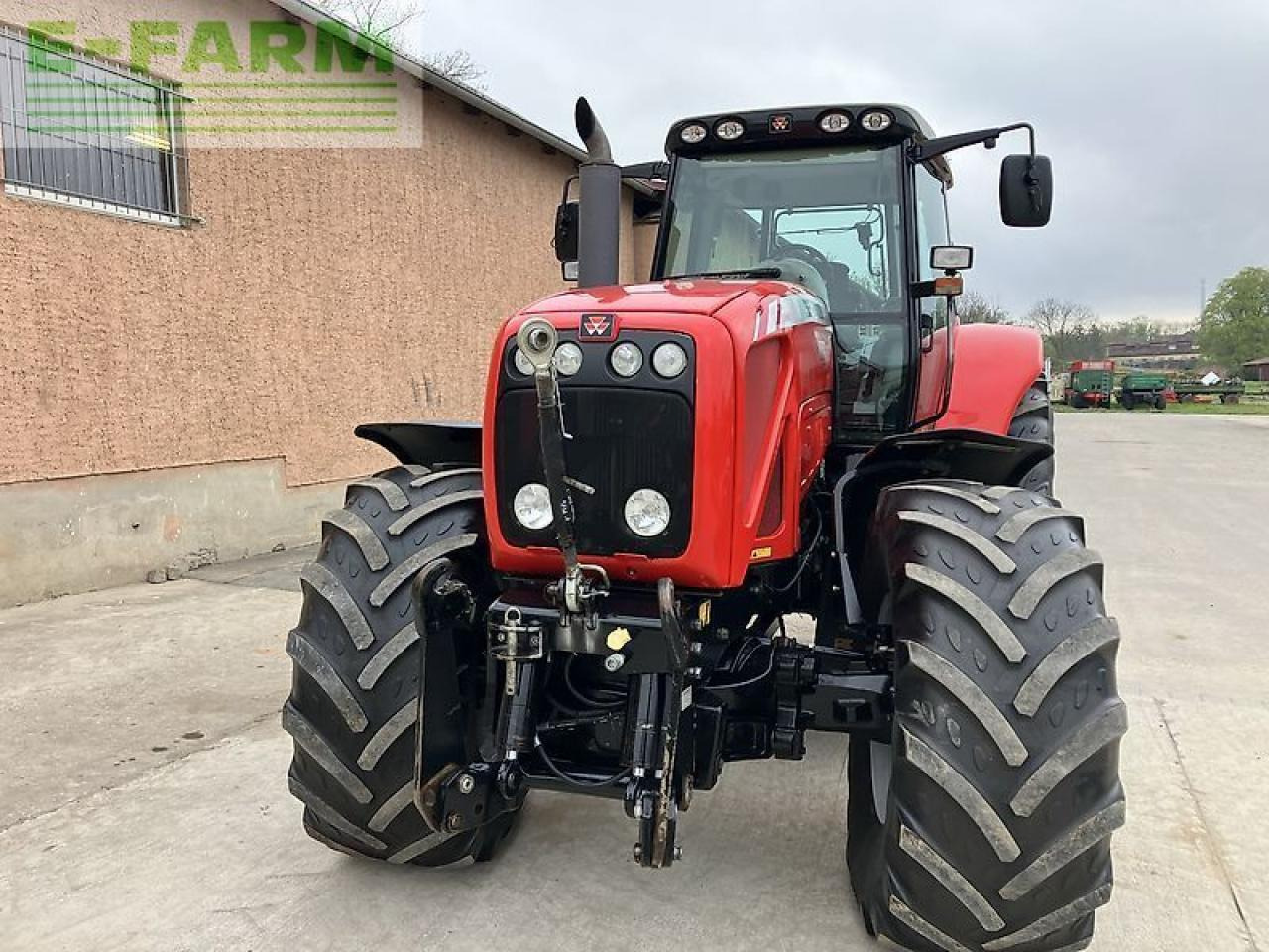 Massey Ferguson 8480 dyna vt - Traktors: foto 4 Massey Ferguson 8480 dyna vt - Traktors: foto 4