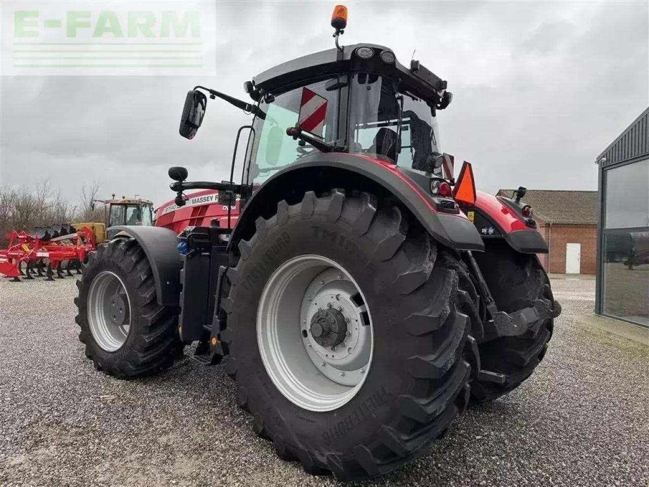 Massey Ferguson 8740s dyna vt exclusive Exclusive - Traktors: foto 3 Massey Ferguson 8740s dyna vt exclusive Exclusive - Traktors: foto 3