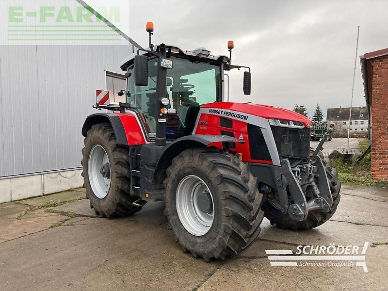 Massey Ferguson 8s.305 dyna-vt exclusive Exclusive - Traktors: foto 4 Massey Ferguson 8s.305 dyna-vt exclusive Exclusive - Traktors: foto 4