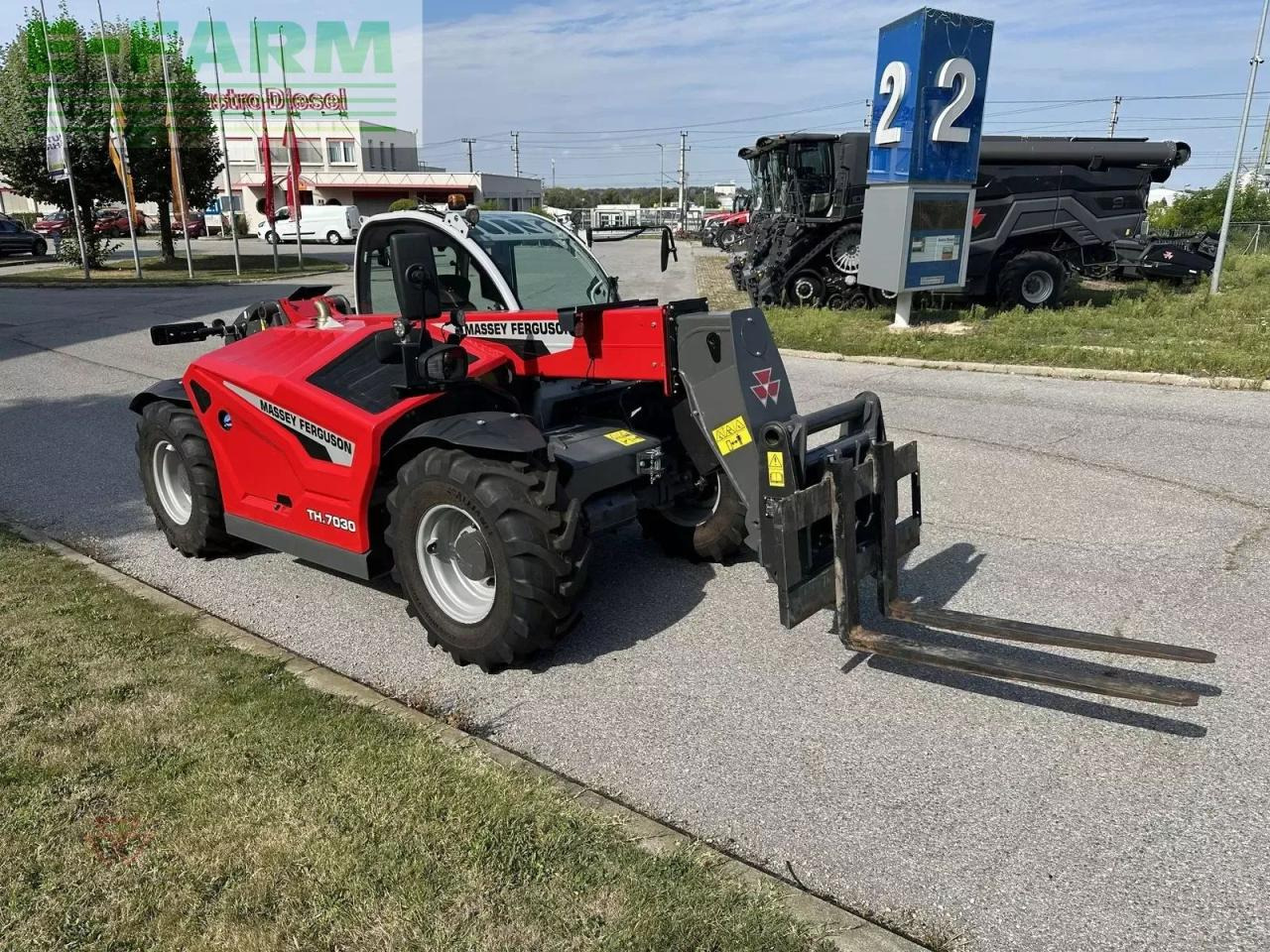Massey Ferguson massey ferguson th.7030lp s5 - Teleskopiskais iekrāvējs: foto 1 Massey Ferguson massey ferguson th.7030lp s5 - Teleskopiskais iekrāvējs: foto 1