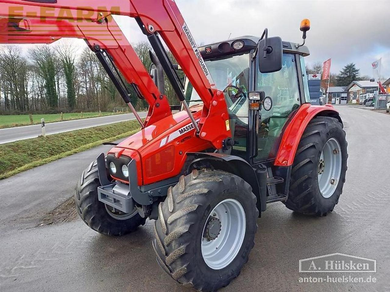 Massey Ferguson mf 5435 mit frontlader - Traktors: foto 4 Massey Ferguson mf 5435 mit frontlader - Traktors: foto 4