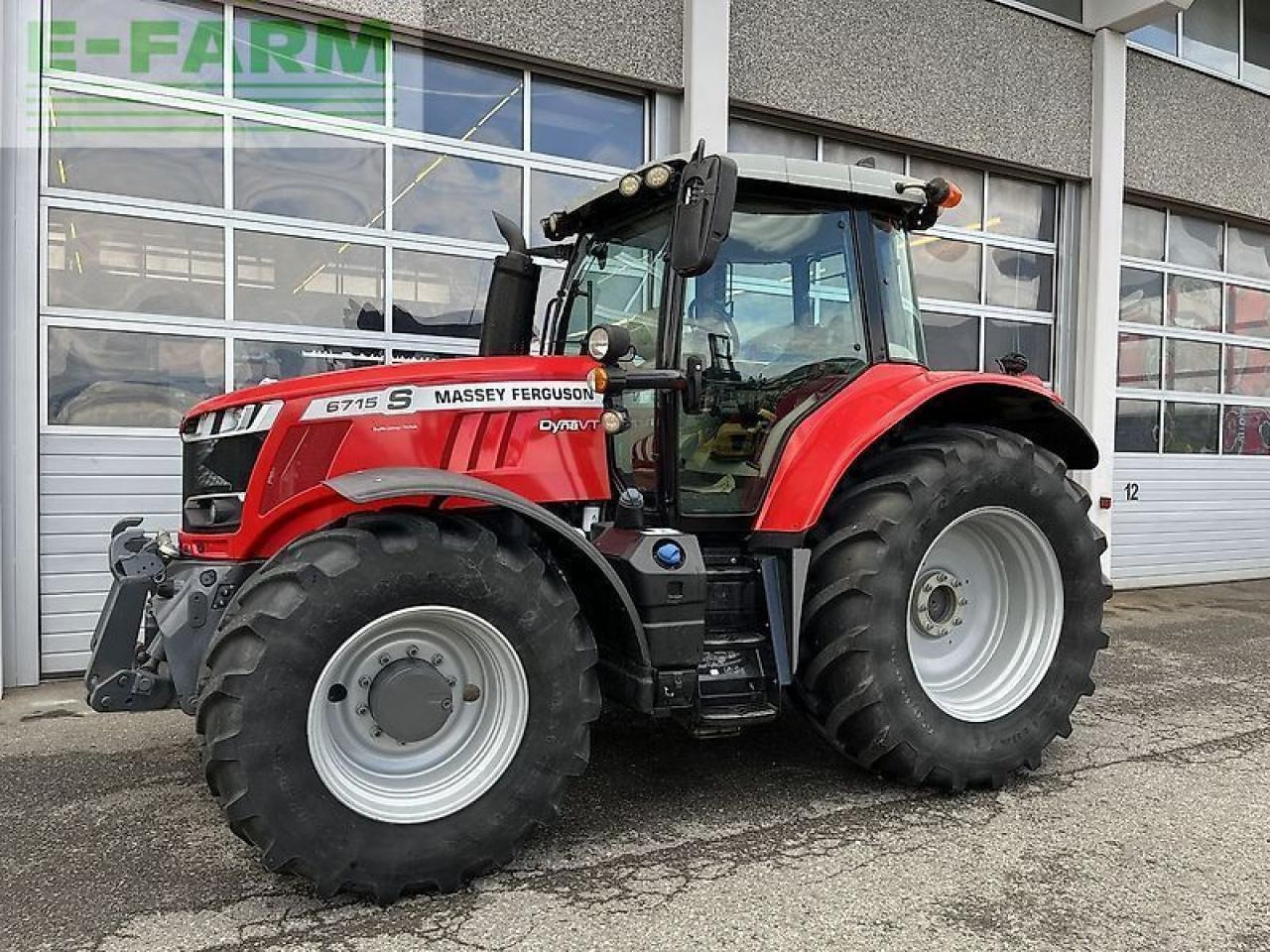 Massey Ferguson mf 6715 s dyna-vt exclusive Exclusive - Traktors: foto 2 Massey Ferguson mf 6715 s dyna-vt exclusive Exclusive - Traktors: foto 2