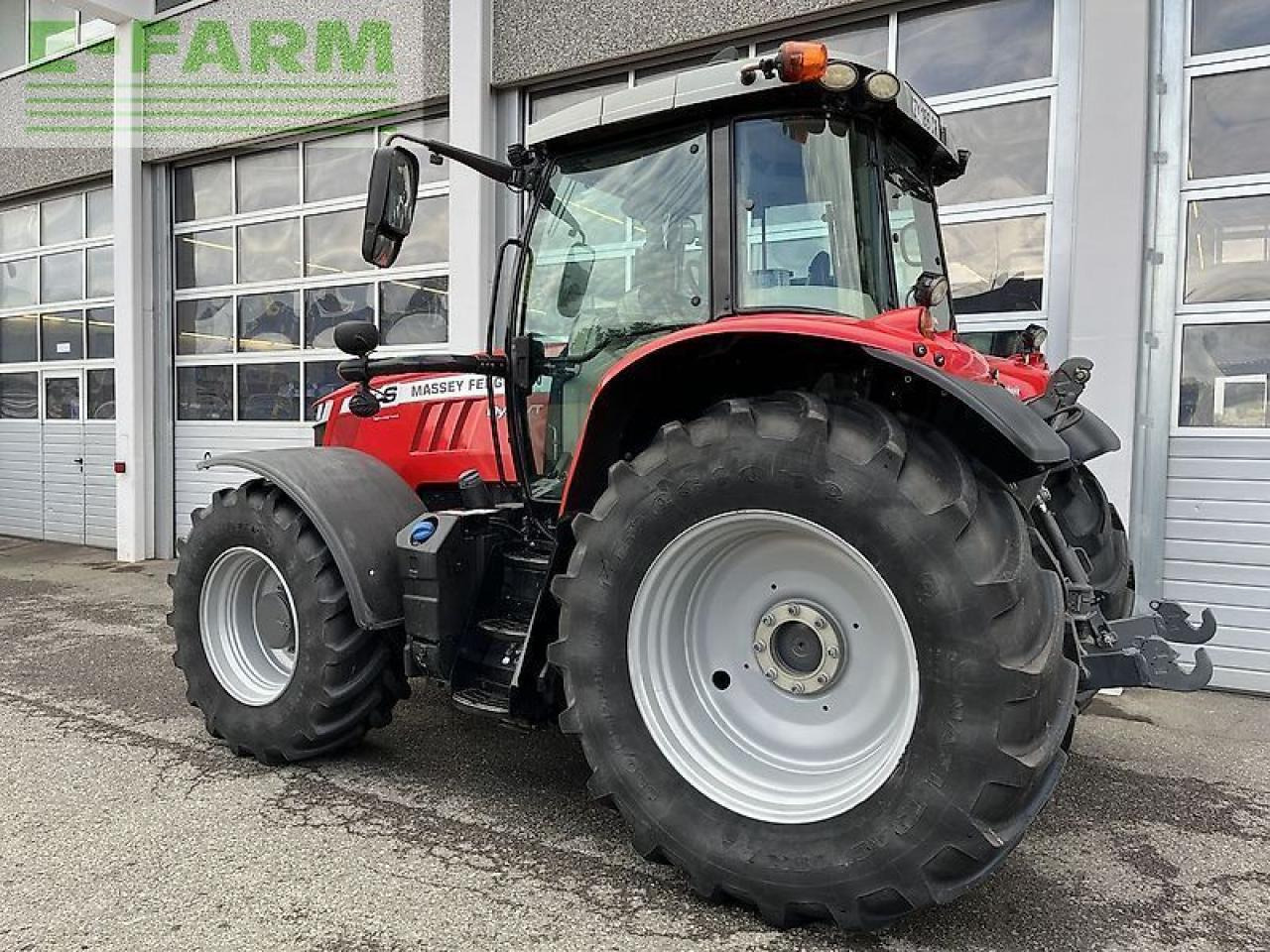 Massey Ferguson mf 6715 s dyna-vt exclusive Exclusive - Traktors: foto 4 Massey Ferguson mf 6715 s dyna-vt exclusive Exclusive - Traktors: foto 4