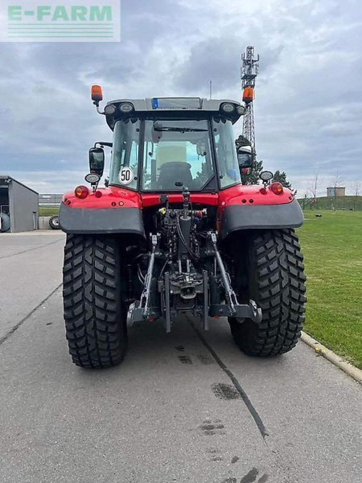Massey Ferguson mf 6716 s dyna-vt efficient Efficient - Traktors: foto 5 Massey Ferguson mf 6716 s dyna-vt efficient Efficient - Traktors: foto 5
