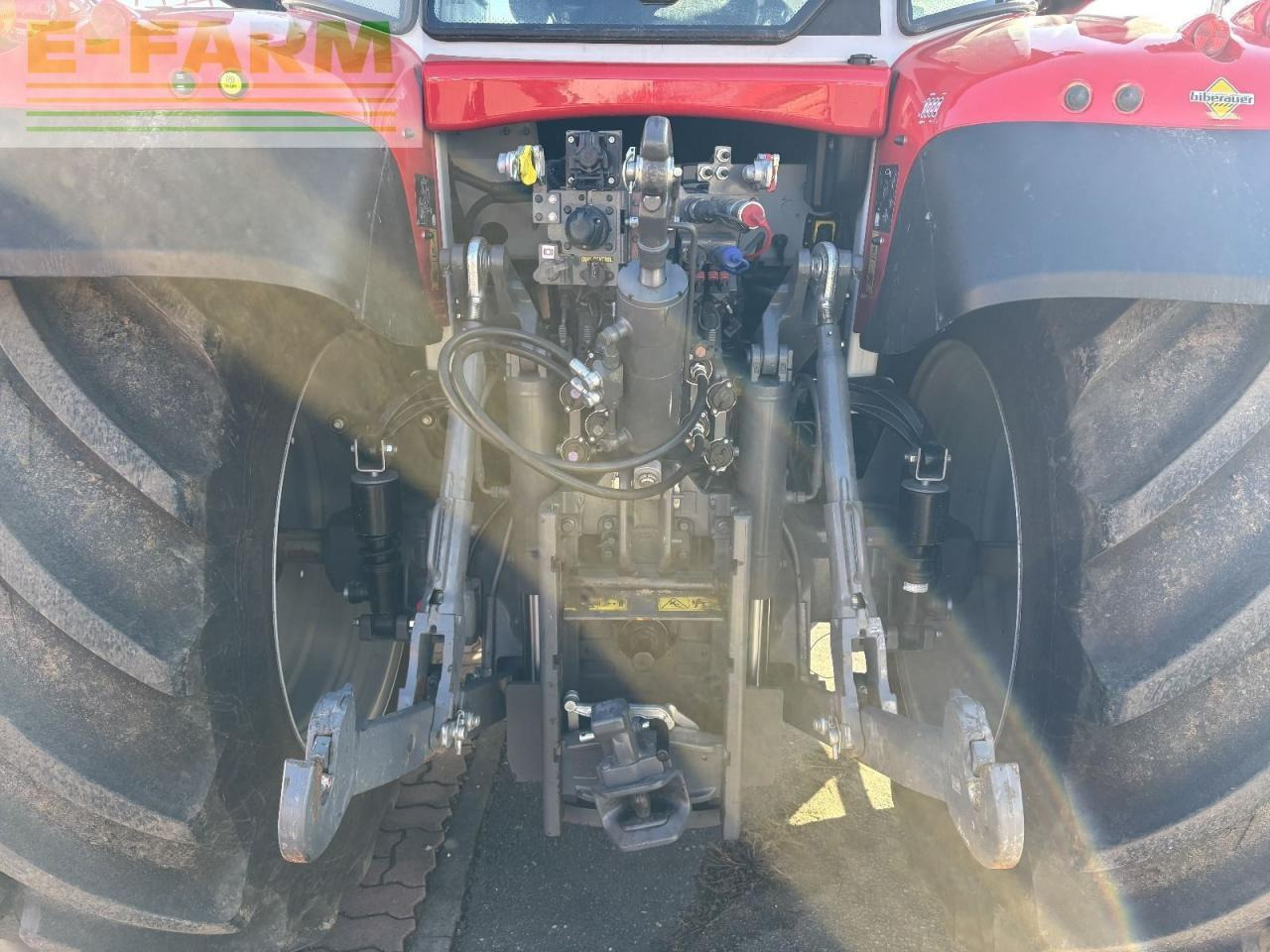 Massey Ferguson mf 6s.180 - Traktors: foto 3 Massey Ferguson mf 6s.180 - Traktors: foto 3