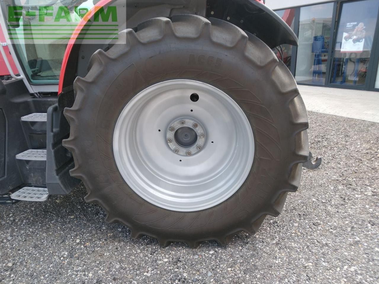 Massey Ferguson mf 6s.180 dyna-vt exclusive Exclusive - Traktors: foto 5 Massey Ferguson mf 6s.180 dyna-vt exclusive Exclusive - Traktors: foto 5