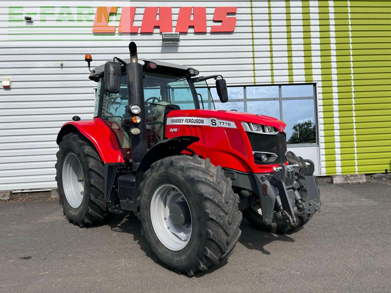 Massey Ferguson mf 7718s efficent Efficient - Traktors: foto 1 Massey Ferguson mf 7718s efficent Efficient - Traktors: foto 1