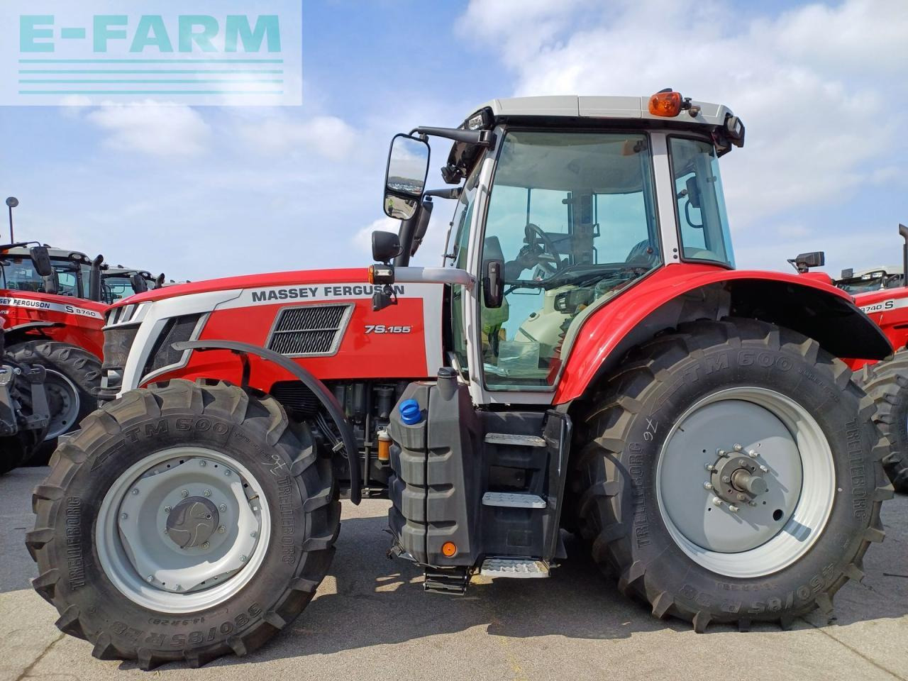Massey Ferguson mf 7s.155 - Traktors: foto 4 Massey Ferguson mf 7s.155 - Traktors: foto 4