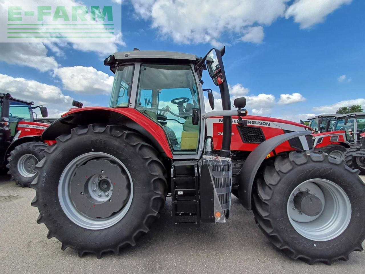 Massey Ferguson mf 7s.180 - Traktors: foto 3 Massey Ferguson mf 7s.180 - Traktors: foto 3