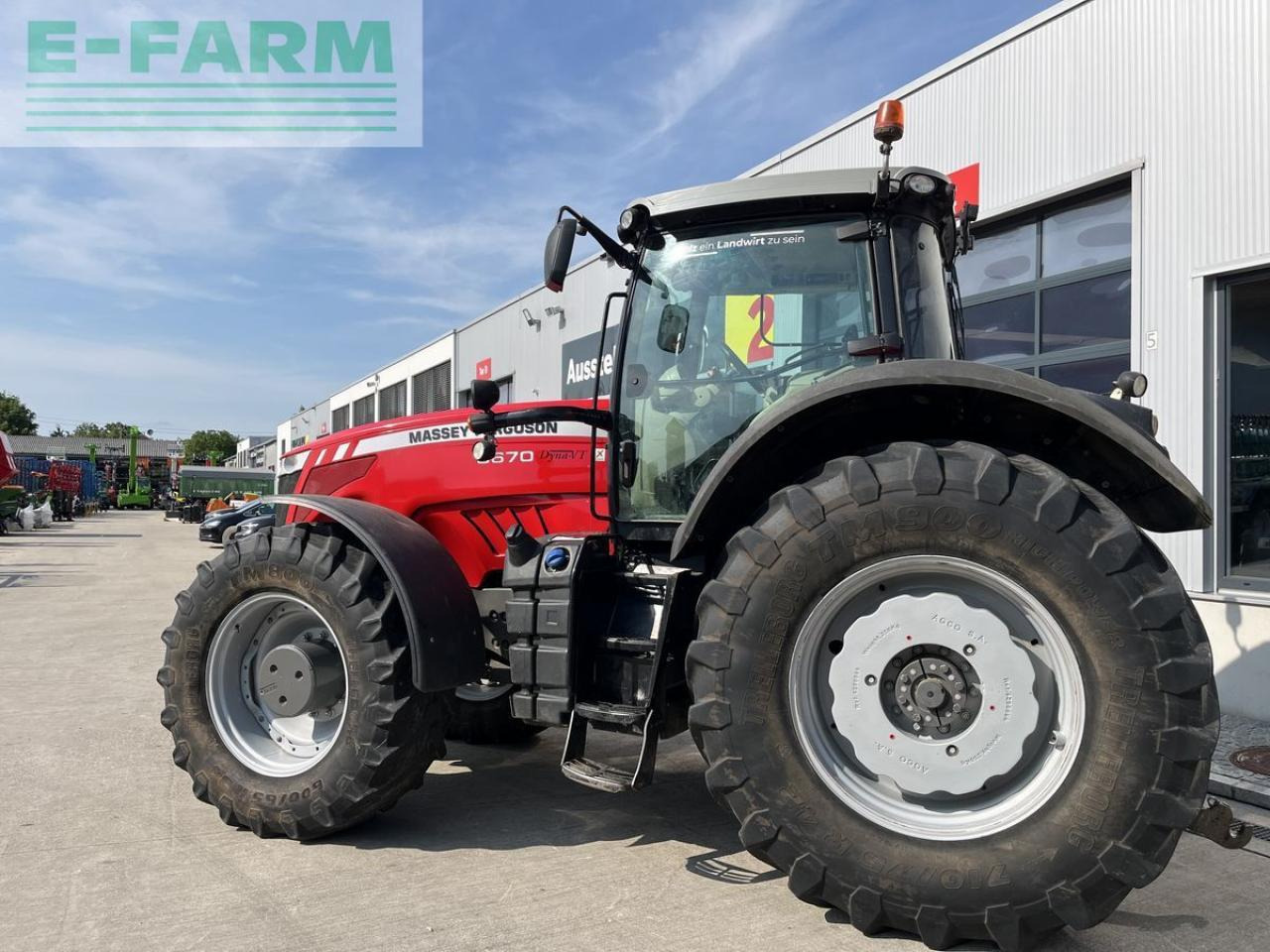 Massey Ferguson mf 8670 dyna-vt - Traktors: foto 3 Massey Ferguson mf 8670 dyna-vt - Traktors: foto 3