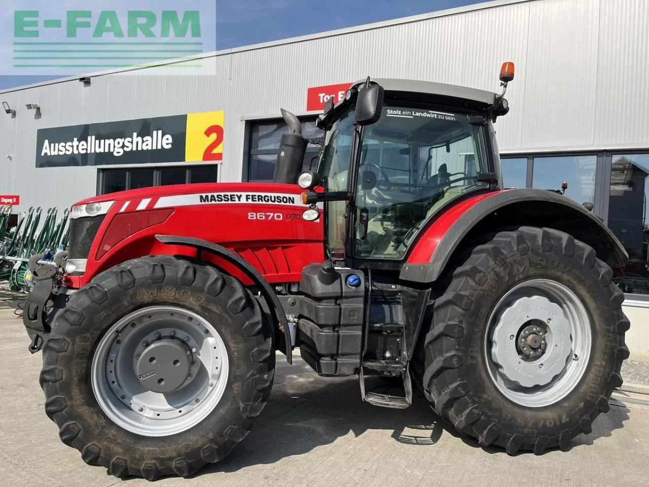 Massey Ferguson mf 8670 dyna-vt - Traktors: foto 2 Massey Ferguson mf 8670 dyna-vt - Traktors: foto 2