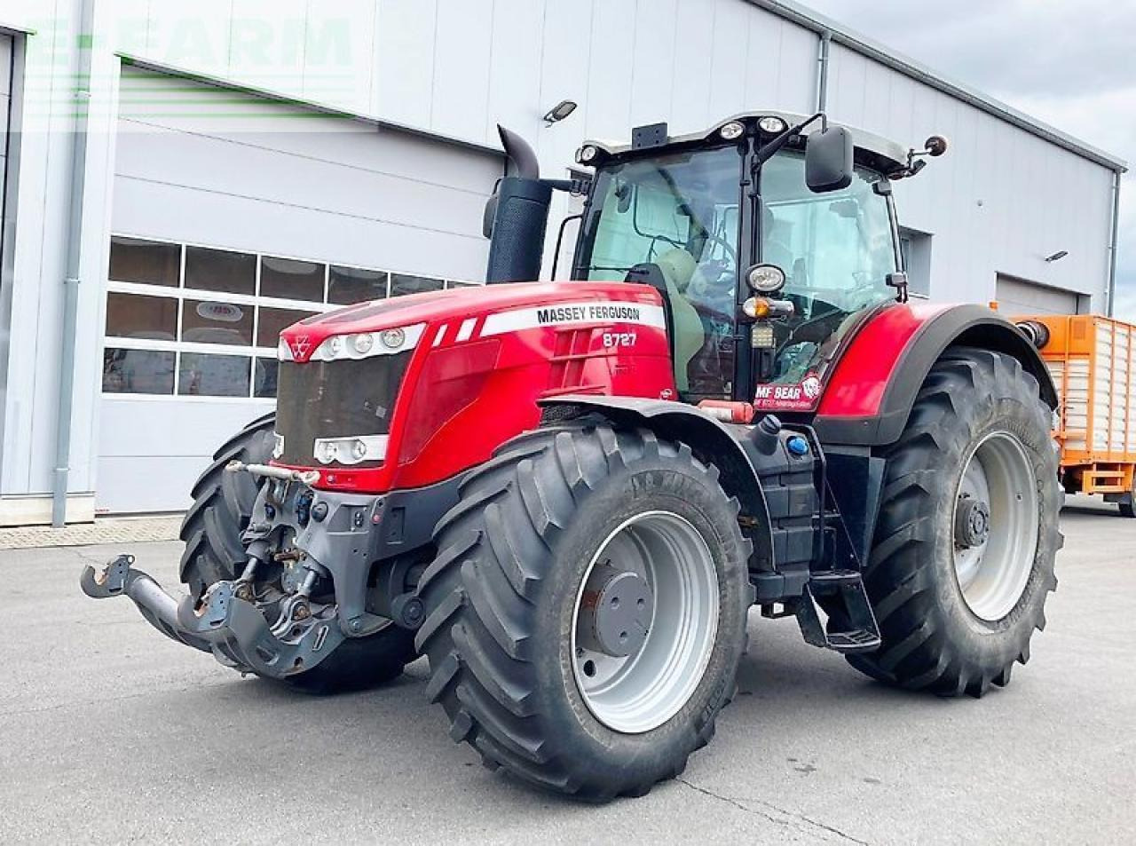 Massey Ferguson mf 8727 dyna-vt - Traktors: foto 1 Massey Ferguson mf 8727 dyna-vt - Traktors: foto 1