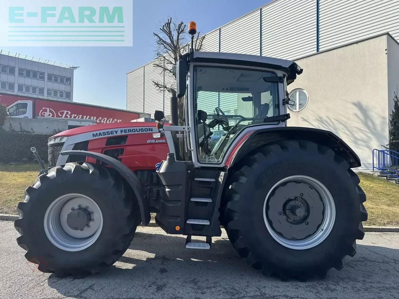 Traktors Massey Ferguson mf 8s.265: foto 13