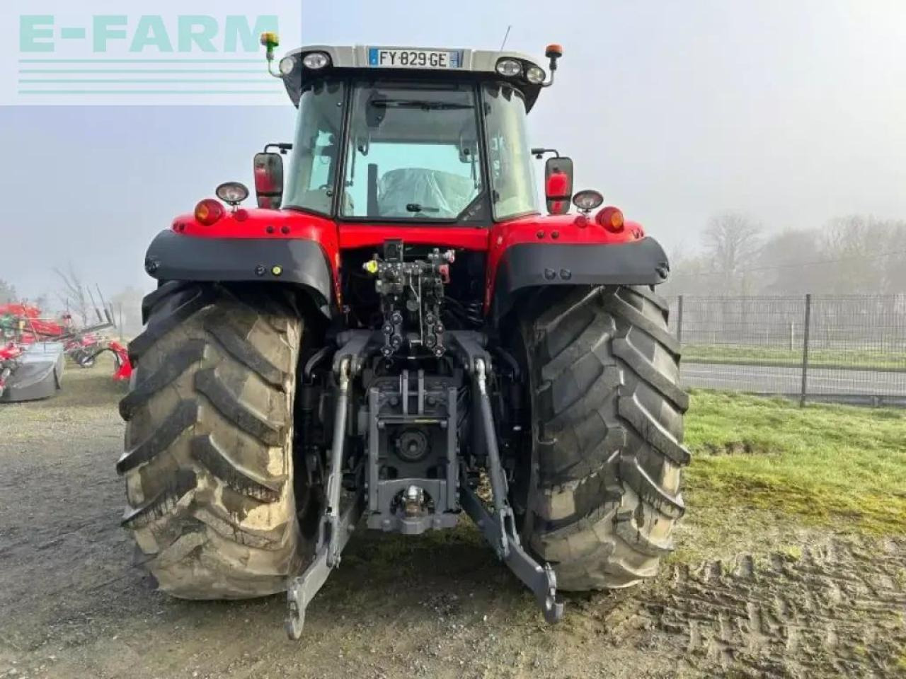 Massey Ferguson mf7724s - Traktors: foto 5 Massey Ferguson mf7724s - Traktors: foto 5