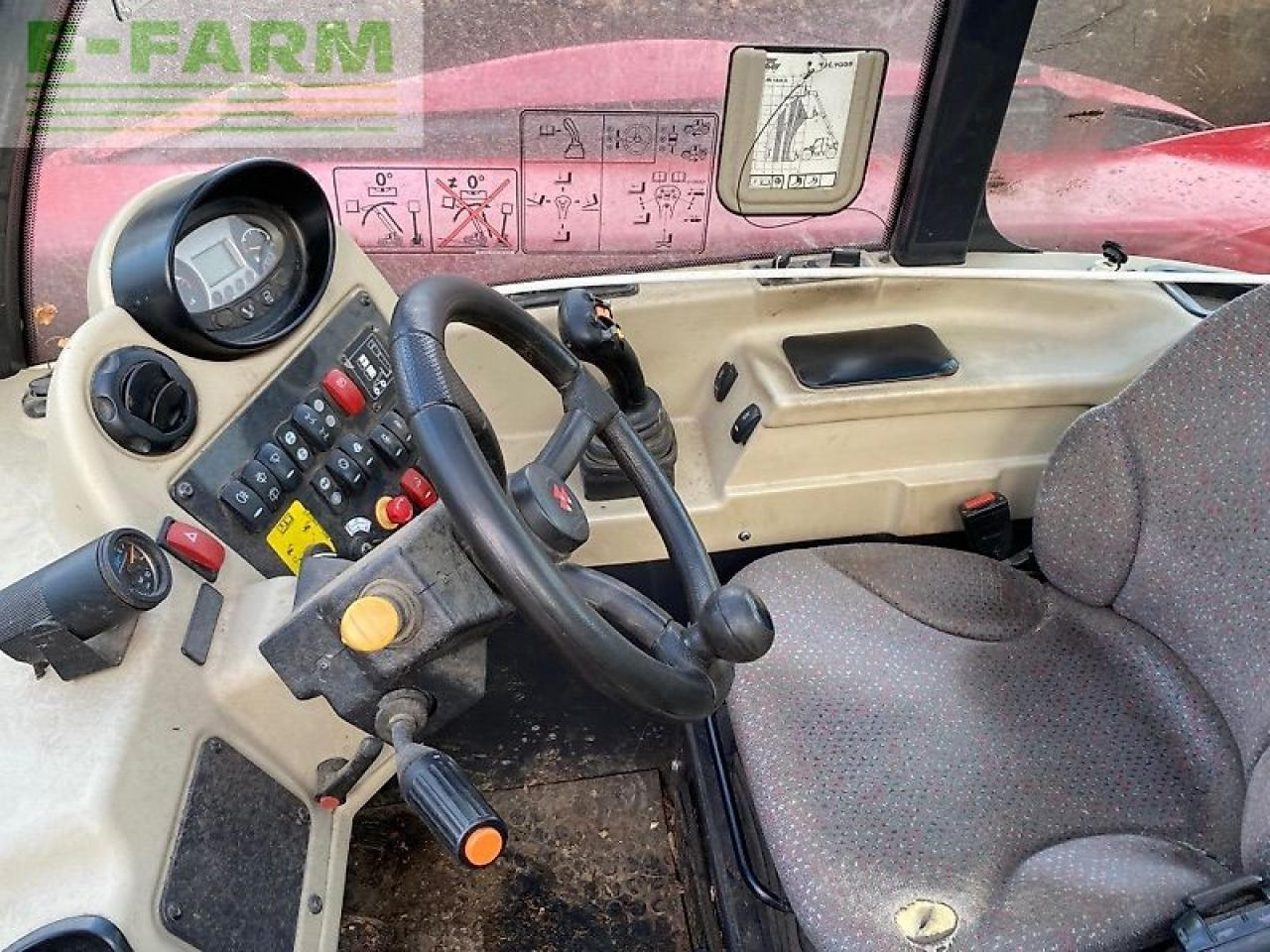 Massey Ferguson th.7038 - Teleskopiskais iekrāvējs: foto 4 Massey Ferguson th.7038 - Teleskopiskais iekrāvējs: foto 4