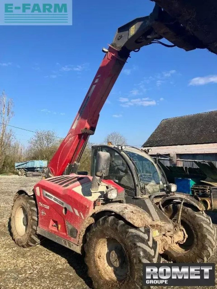 Massey Ferguson th7038 - Teleskopiskais iekrāvējs: foto 1 Massey Ferguson th7038 - Teleskopiskais iekrāvējs: foto 1