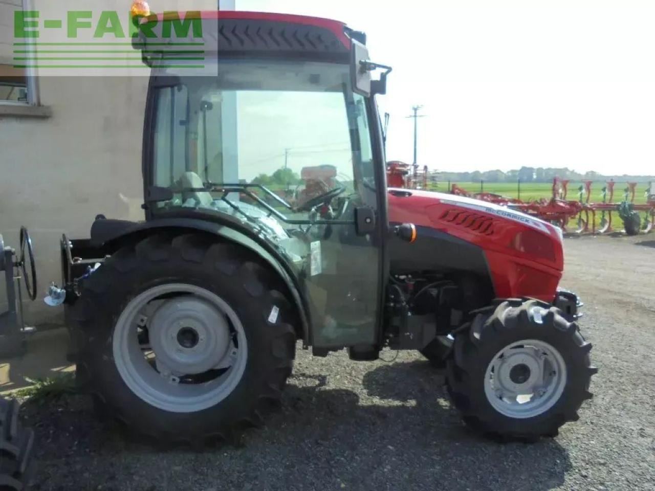 McCormick x2.055 - Traktors: foto 4 McCormick x2.055 - Traktors: foto 4