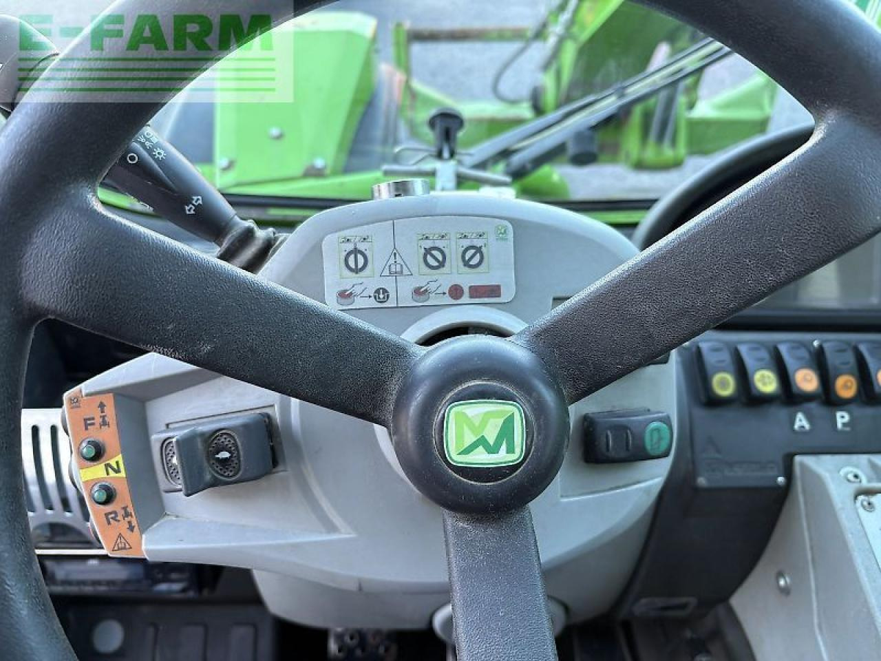 Teleskopiskais iekrāvējs Merlo p 32.6 top: foto 15 Teleskopiskais iekrāvējs Merlo p 32.6 top: foto 15