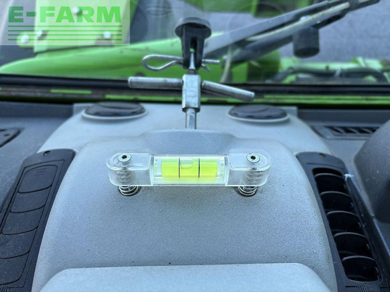 Teleskopiskais iekrāvējs Merlo p 32.6 top: foto 18 Teleskopiskais iekrāvējs Merlo p 32.6 top: foto 18