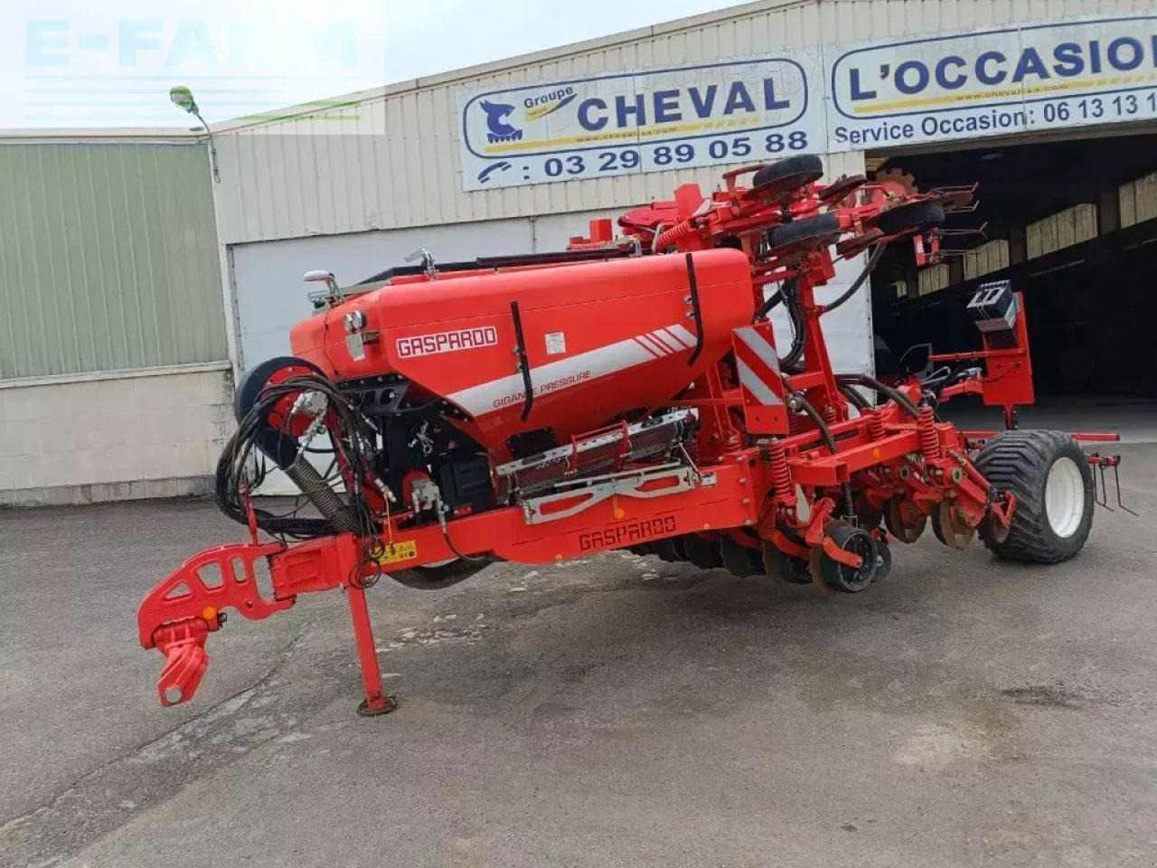 Mustang gigante pressure 400 - Precīzās izsējas sējmašīna: foto 3 Mustang gigante pressure 400 - Precīzās izsējas sējmašīna: foto 3