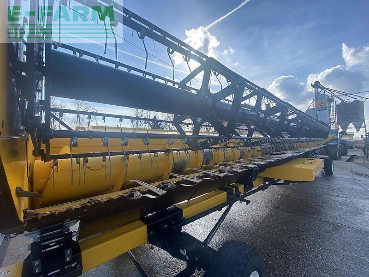 Lopbarības kombaina papildaprīkojums New Holland 35v varifeed: foto 15
