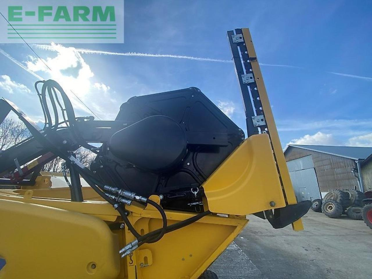 Lopbarības kombaina papildaprīkojums New Holland 35v varifeed: foto 16