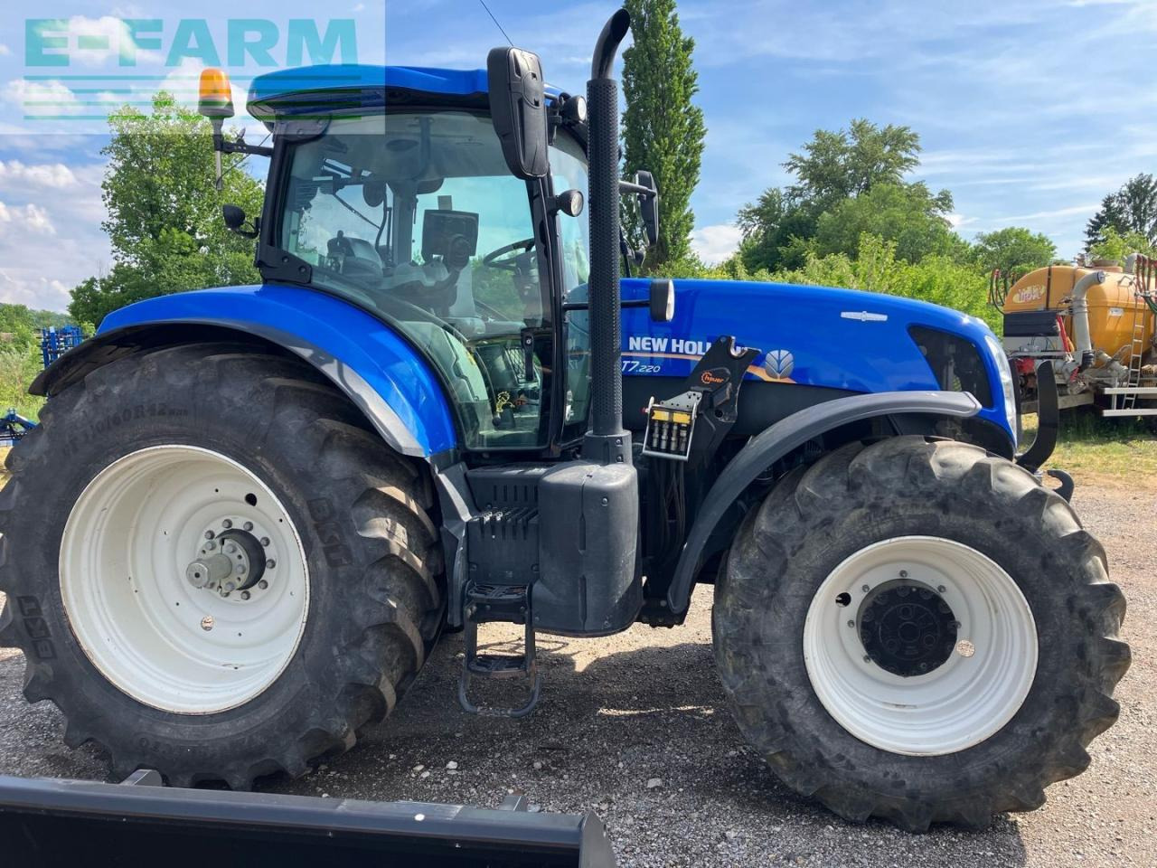 New Holland T7.220 - Traktors: foto 5 New Holland T7.220 - Traktors: foto 5