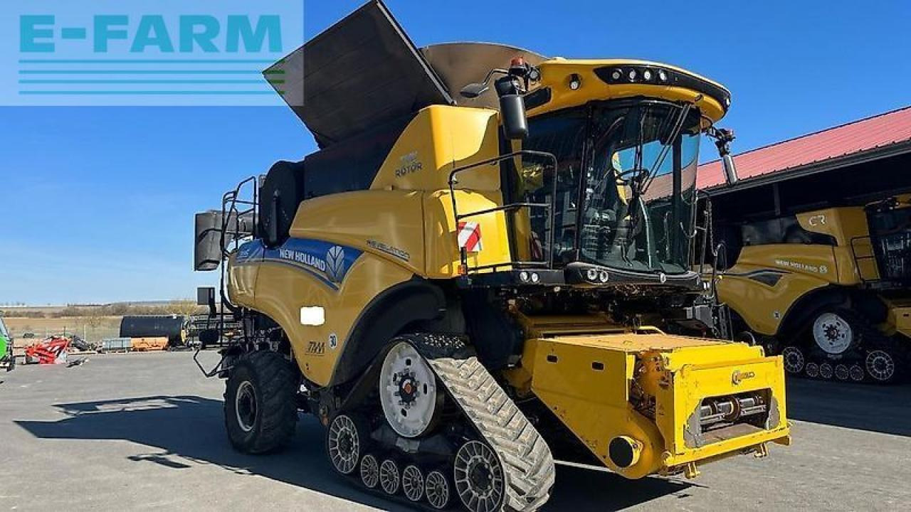 New Holland cr 8.90 10,7msw + sww mähdrescher intellisense macdon - Labības kombains: foto 4 New Holland cr 8.90 10,7msw + sww mähdrescher intellisense macdon - Labības kombains: foto 4