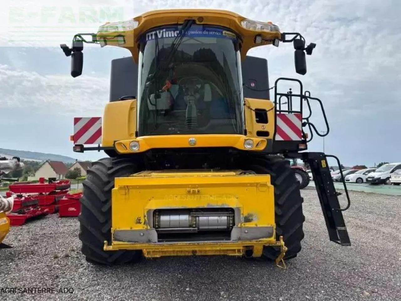 New Holland cr 9070 - Labības kombains: foto 4 New Holland cr 9070 - Labības kombains: foto 4