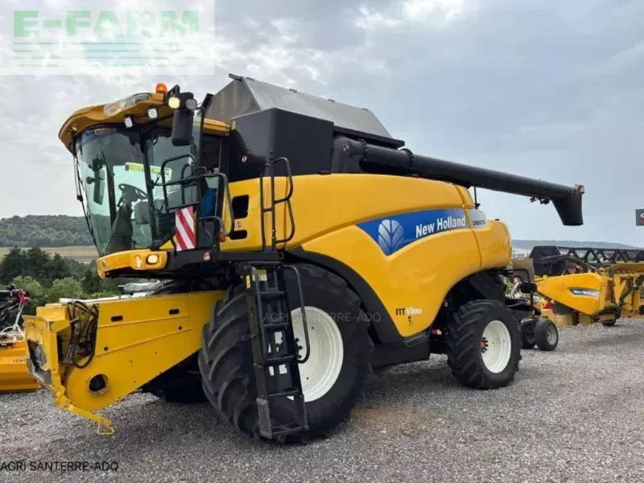 New Holland cr 9070 - Labības kombains: foto 1 New Holland cr 9070 - Labības kombains: foto 1