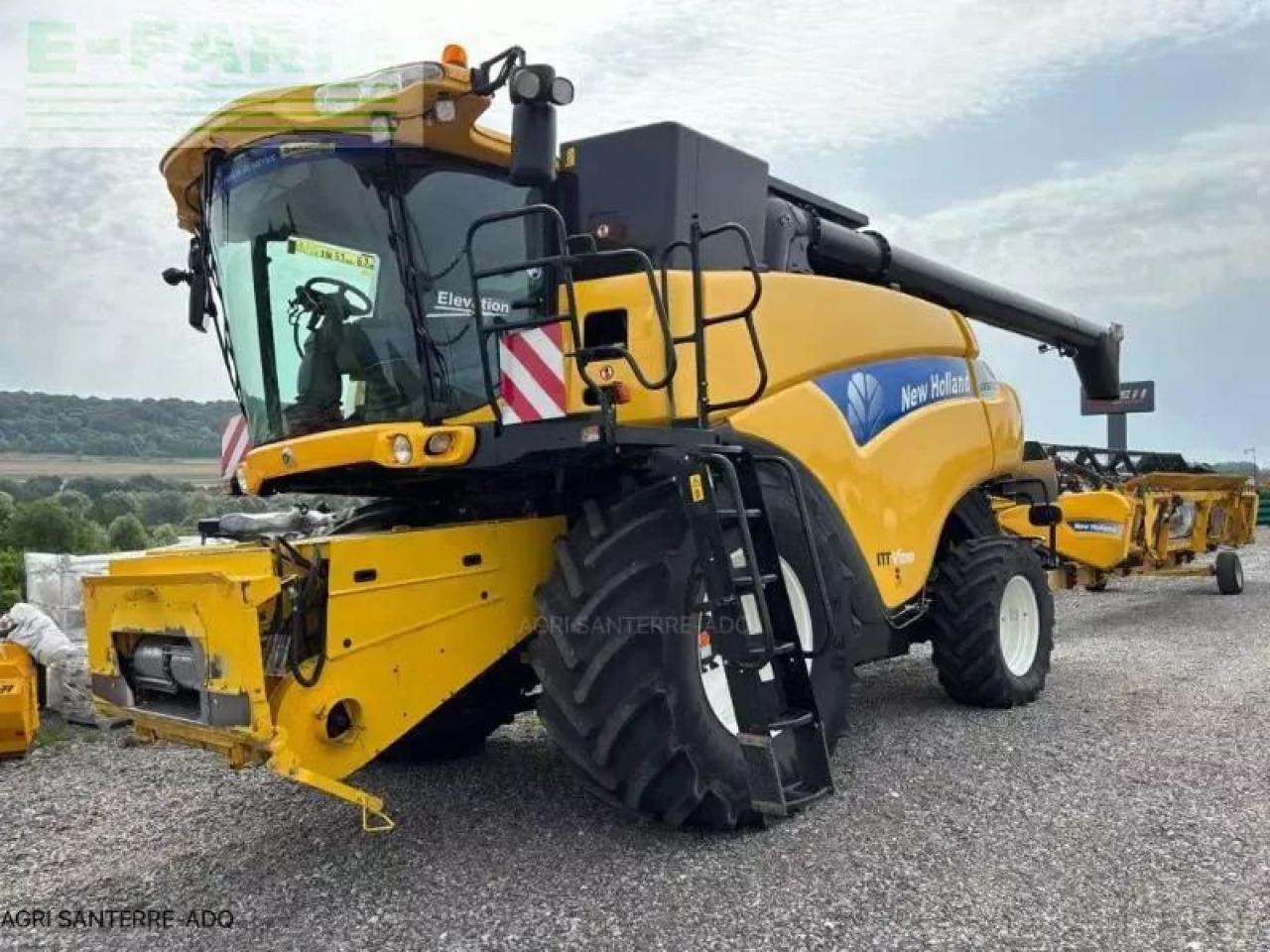 New Holland cr 9070 - Labības kombains: foto 3 New Holland cr 9070 - Labības kombains: foto 3