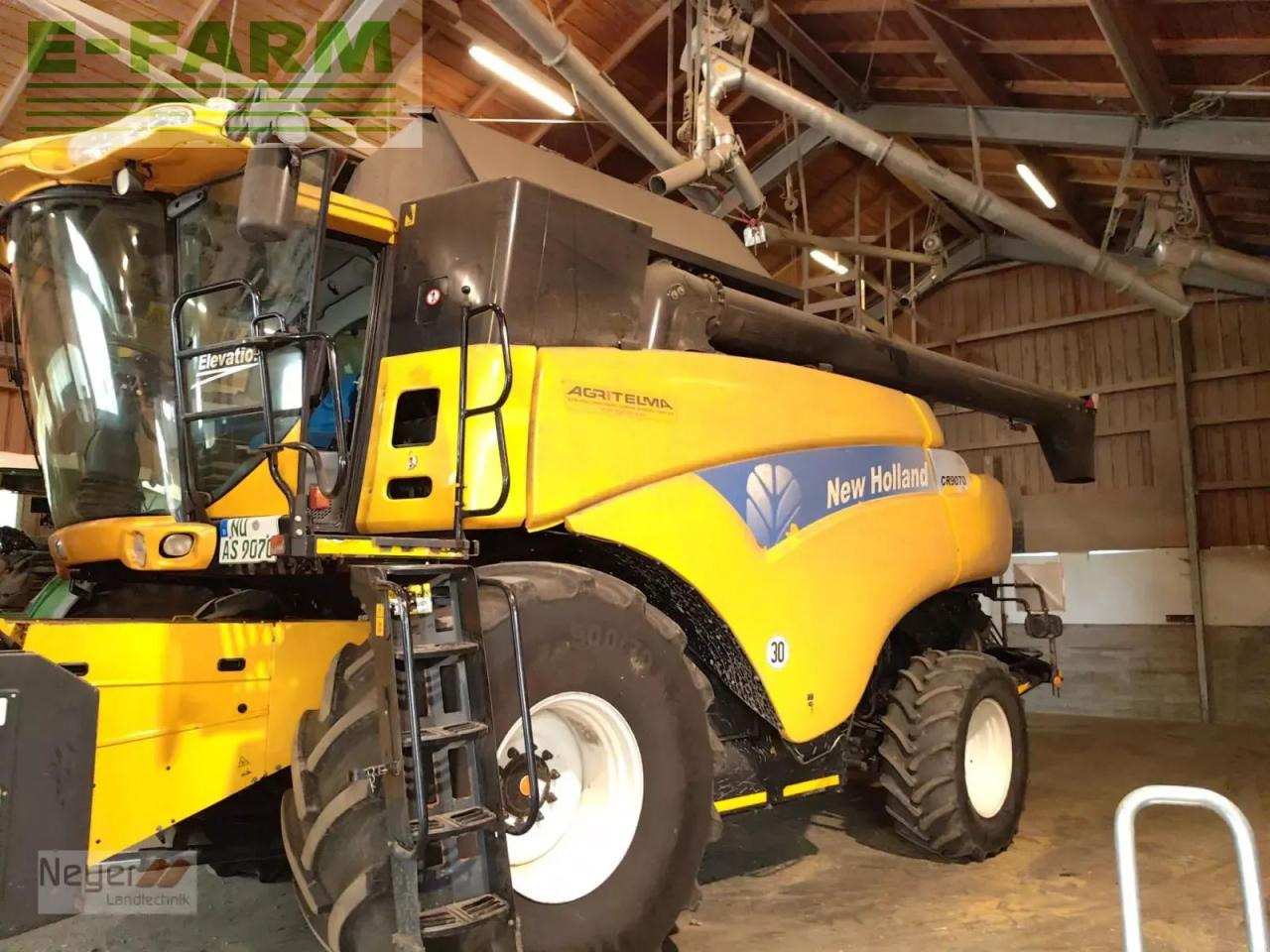 New Holland cr9070 elevation - Labības kombains: foto 1 New Holland cr9070 elevation - Labības kombains: foto 1