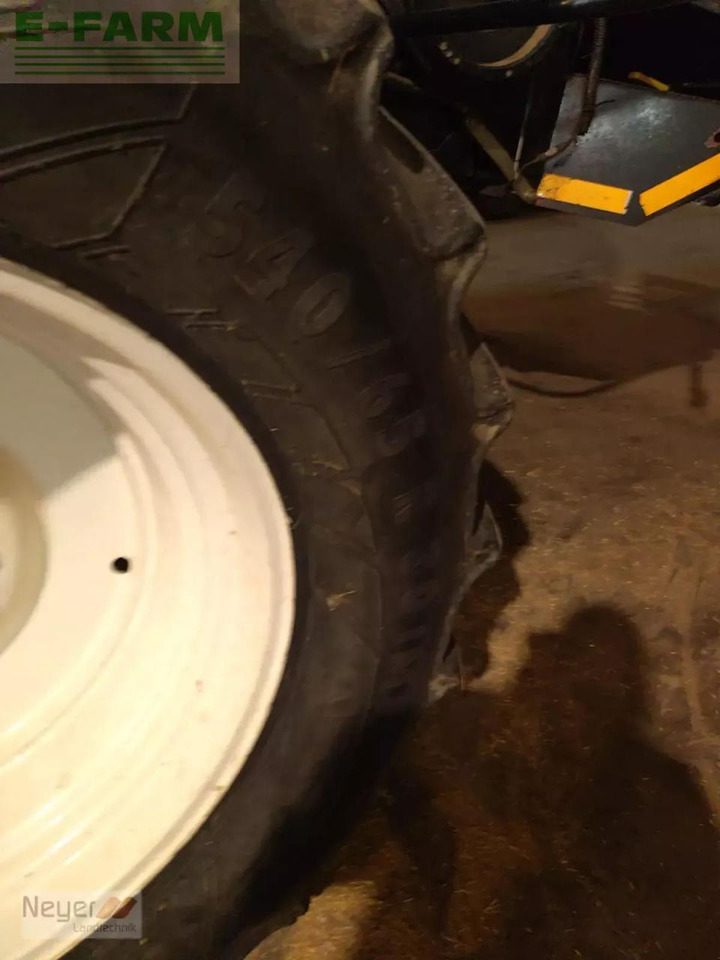 New Holland cr9070 elevation - Labības kombains: foto 4 New Holland cr9070 elevation - Labības kombains: foto 4