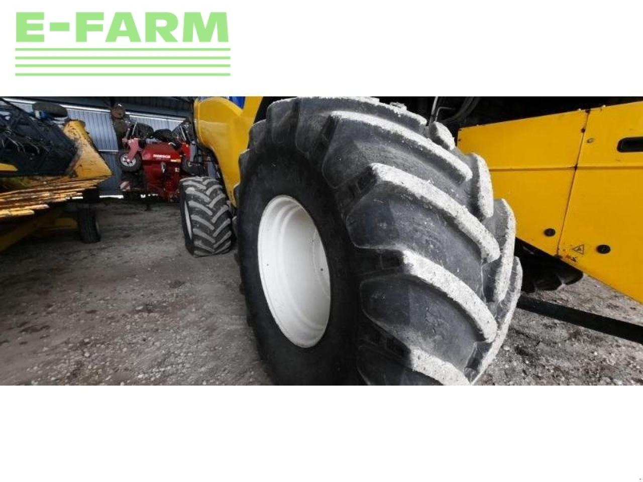 New Holland cr9080 - Labības kombains: foto 3 New Holland cr9080 - Labības kombains: foto 3