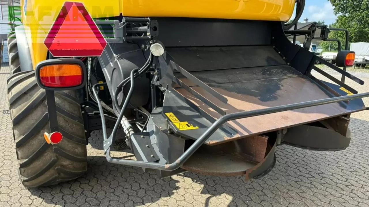 New Holland cr9090 cr9090 - Labības kombains: foto 5 New Holland cr9090 cr9090 - Labības kombains: foto 5