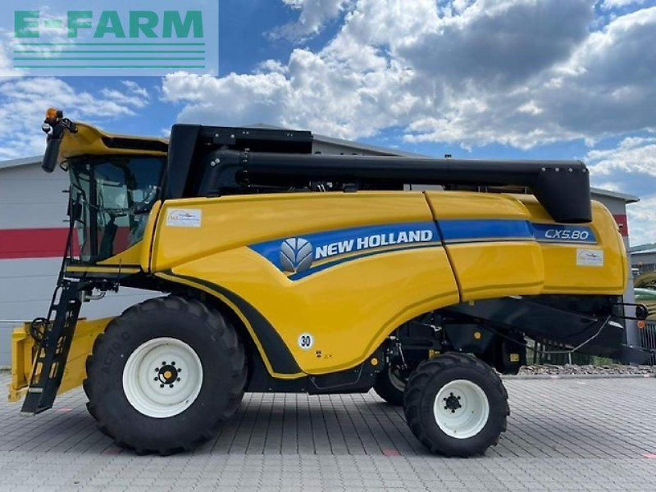 New Holland cx 5.80 - Labības kombains: foto 1 New Holland cx 5.80 - Labības kombains: foto 1