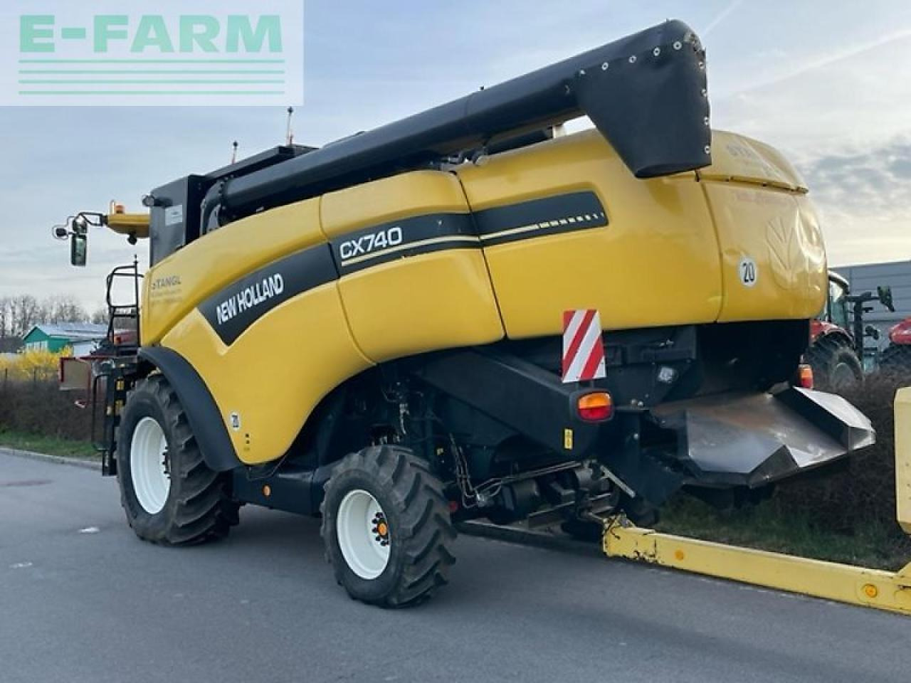 New Holland cx 740 - Labības kombains: foto 3 New Holland cx 740 - Labības kombains: foto 3