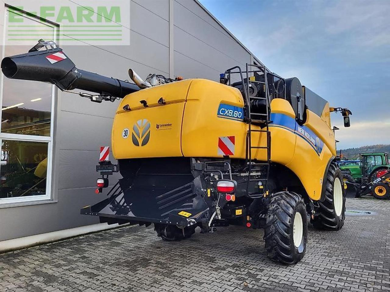 New Holland cx 8.80 allrad - Labības kombains: foto 3 New Holland cx 8.80 allrad - Labības kombains: foto 3