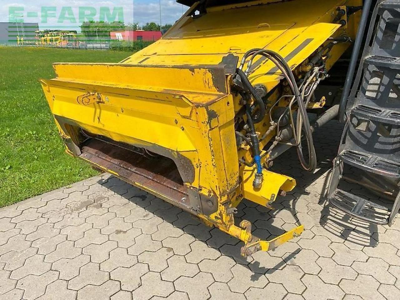 New Holland cx 880 - Labības kombains: foto 2 New Holland cx 880 - Labības kombains: foto 2