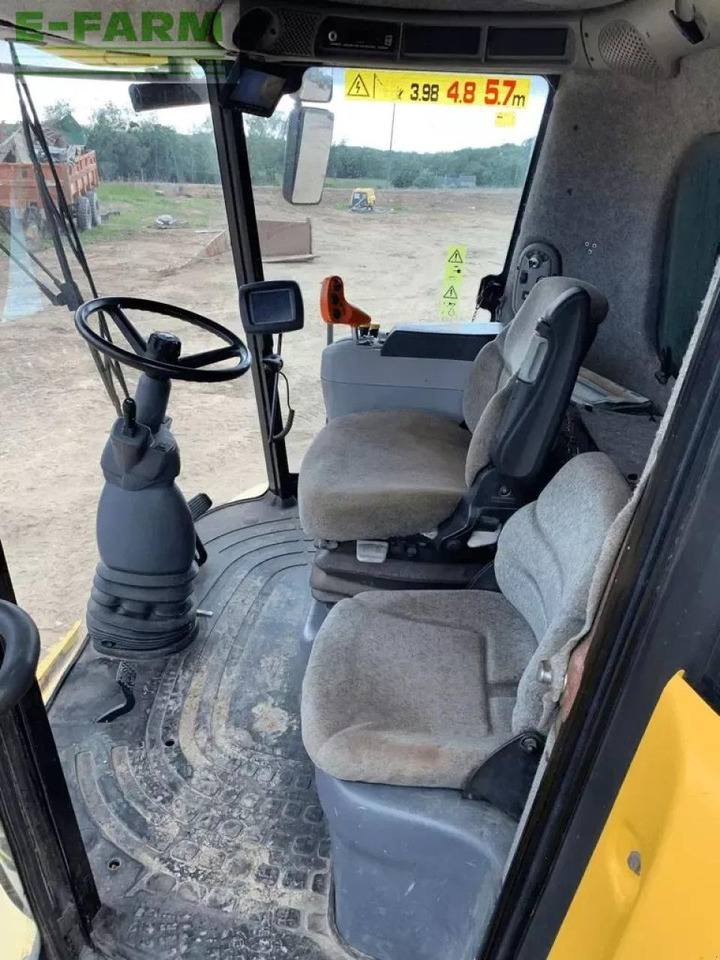 New Holland cx 880 hd - Labības kombains: foto 5 New Holland cx 880 hd - Labības kombains: foto 5