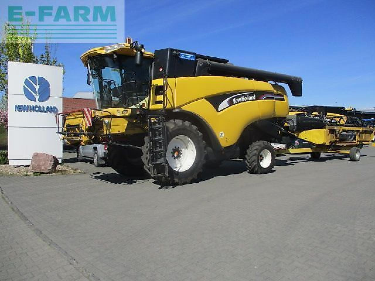 New Holland cx740 / cx 740 - Labības kombains: foto 1 New Holland cx740 / cx 740 - Labības kombains: foto 1